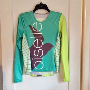 Oiselle long sleeve top